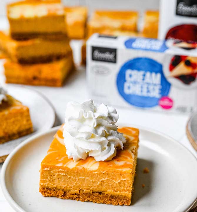 Pumpkin Cheesecake Bars